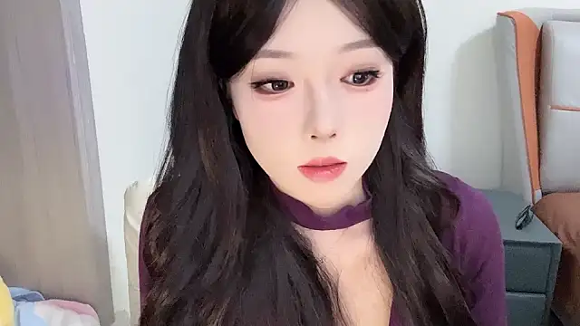 Snapshot of Q-ing chatting on 02/10/25, 02:16 Q-ing online show from 02/10/25, 02:16