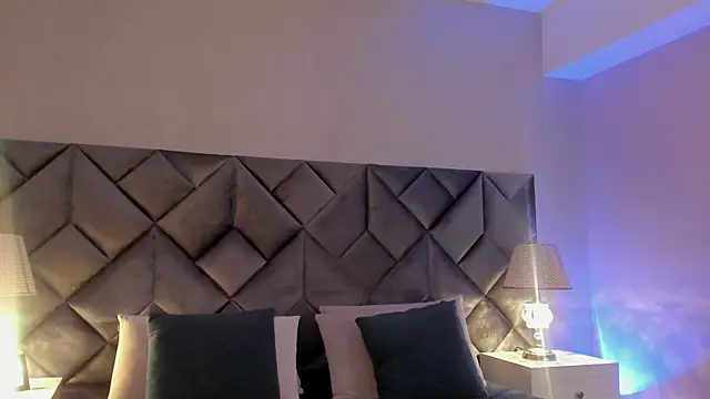 Luisa0110 online show from 07/12/26, 04:53