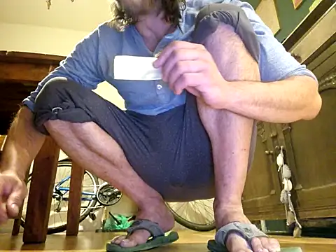 Snapshot of stavroun chatting on 09/08/25, 10:42 stavroun online show from 09/08/25, 10:42