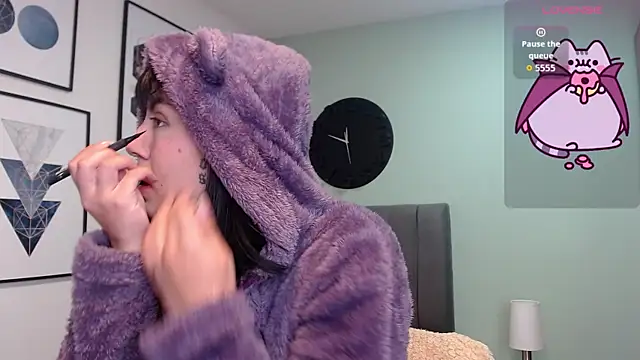 amy adams1 online show from 11/07/25, 04:45