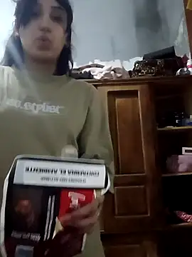 Snapshot of Katrin44a chatting on 11/26/25, 04:13 Katrin44a online show from 11/26/25, 04:13