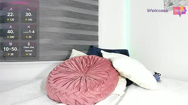 Snapshot of MEGANTARLY09 chatting on 03/14/25, 03:04 MEGANTARLY09 online show from 03/14/25, 03:04