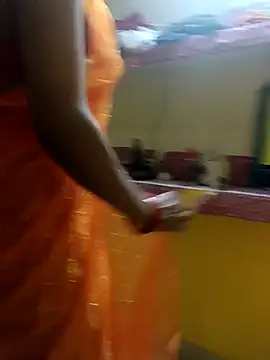 Snapshot of Rashili_Riya chatting on 10/08/25, 07:50 Rashili Riya online show from 10/08/25, 07:50