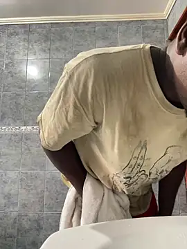 Snapshot of Andricastro chatting on 01/04/25, 11:43 Andricastro online show from 01/04/25, 11:43