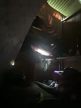 Snapshot of Andricastro chatting on 12/19/25, 04:03 Andricastro online show from 12/19/25, 04:03