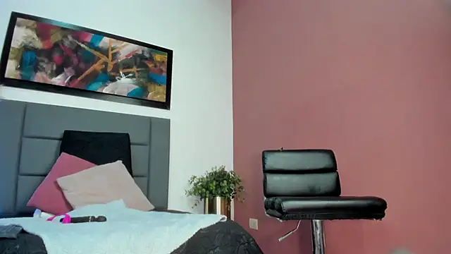 SabrinaWarrenn online show from 03/01/25, 12:23
