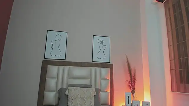 SabrinaWarrenn online show from 09/09/25, 12:43