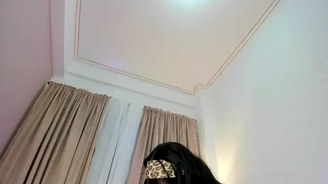 SabrinaWarrenn online show from 10/07/25, 12:19
