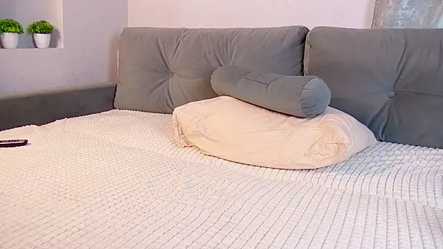 Ellaeternity online show from 02/06/25, 10:37