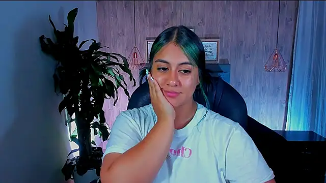 Snapshot of Xisu_ chatting on 02/09/25, 03:53 Xisu online show from 02/09/25, 03:53