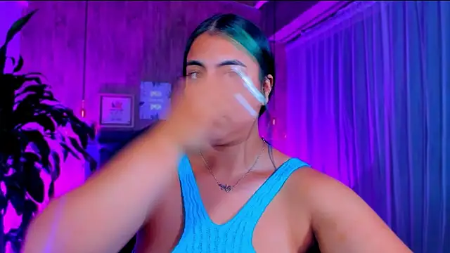 Snapshot of Xisu_ chatting on 02/17/25, 10:51 Xisu online show from 02/17/25, 10:51