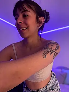 AmmyCollinsW online show from 01/14/26, 10:47