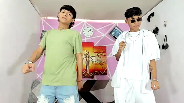 Snapshot of Fresahot2005 chatting on 02/03/25, 07:10 Fresahot2005 online show from 02/03/25, 07:10