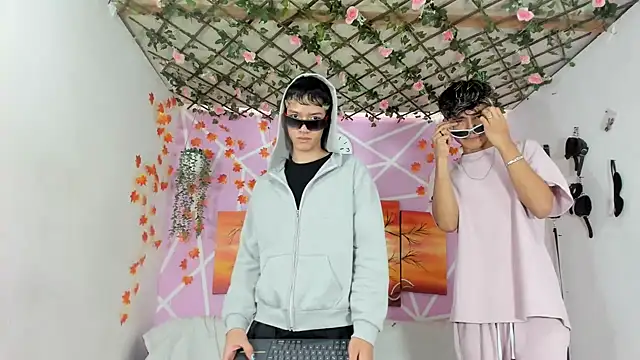 Snapshot of Fresahot2005 chatting on 03/17/25, 07:48 Fresahot2005 online show from 03/17/25, 07:48