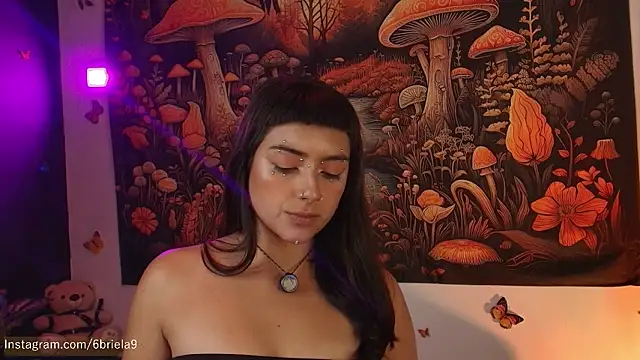 Snapshot of 6Briela9_ chatting on 02/19/26, 08:16 6Briela9 online show from 02/19/26, 08:16