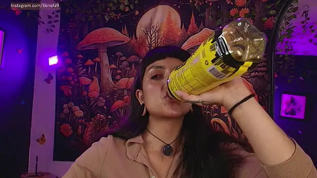 6Briela9  online show from 04/16/26, 06:25