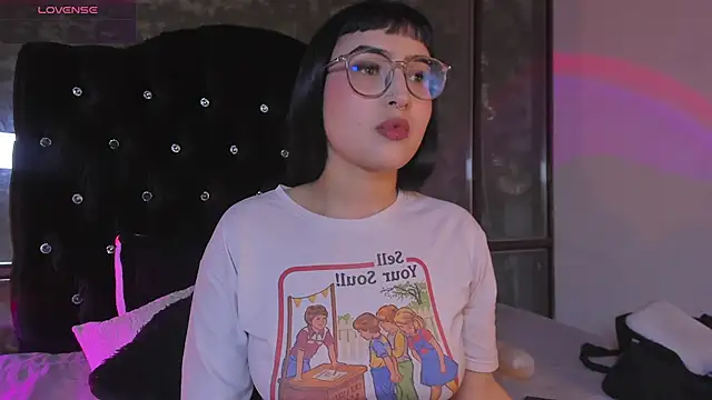 Cintya Kros online show from 12/03/25, 05:22