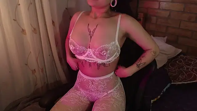 Cintya Kros online show from 02/18/26, 10:06