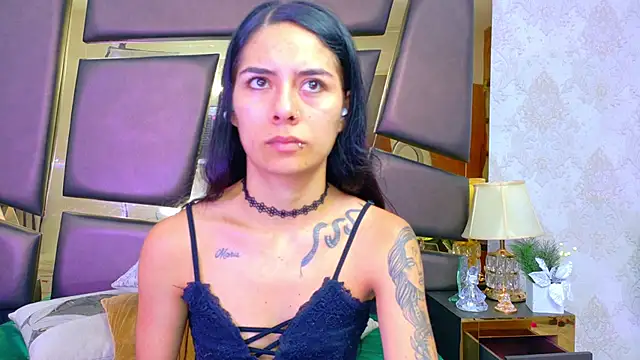 NicoleEsposito online show from 04/06/26, 12:50