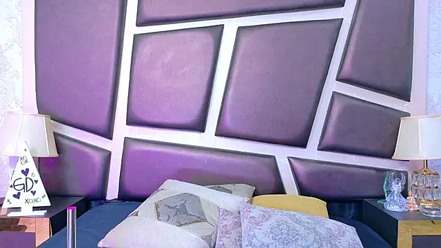 NicoleEsposito online show from 05/27/26, 01:08