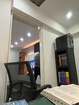 Snapshot of _tony8 chatting on 11/24/25, 05:23 tony8 online show from 11/24/25, 05:23