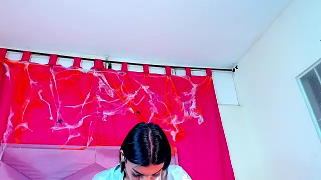 Snapshot of Kaataleya_horny chatting on 10/24/25, 03:03 Kaataleya horny online show from 10/24/25, 03:03