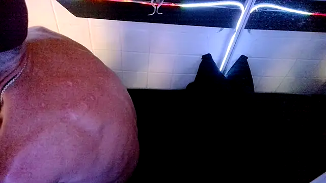 HandyBro online show from 04/08/26, 04:40