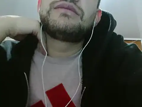 Snapshot of camiloking1720 chatting on 12/04/24, 02:31 camiloking1720 online show from 12/04/24, 02:31