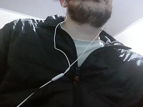 Snapshot of camiloking1720 chatting on 09/24/25, 05:00 camiloking1720 online show from 09/24/25, 05:00