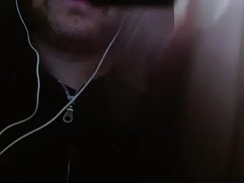 Snapshot of camiloking1720 chatting on 10/10/25, 09:30 camiloking1720 online show from 10/10/25, 09:30