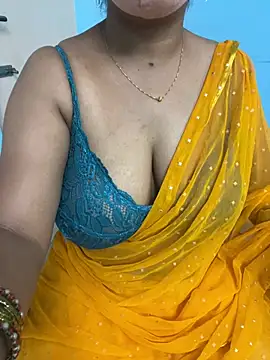 Snapshot of sajeetha chatting on 07/14/26, 02:49 sajeetha online show from 07/14/26, 02:49