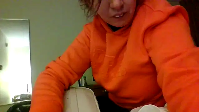 erinSmiles online show from 09/24/25, 10:40