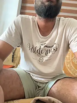 Snapshot of hardfukr0088 chatting on 10/18/25, 08:04 hardfukr0088 online show from 10/18/25, 08:04