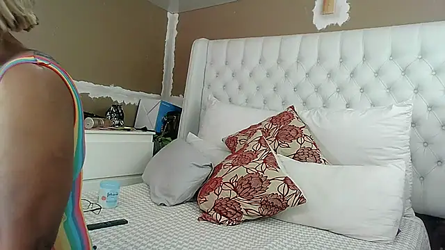 Carocurvy online show from 09/22/25, 05:31