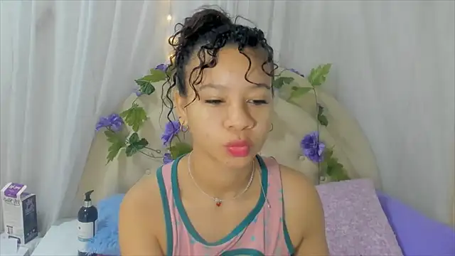 Snapshot of brithany_rousee chatting on 12/31/24, 12:04 brithany rousee online show from 12/31/24, 12:04