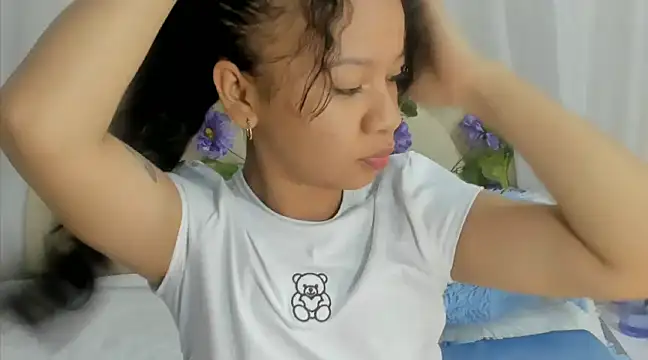 Snapshot of brithany_rousee chatting on 01/10/25, 03:06 brithany rousee online show from 01/10/25, 03:06