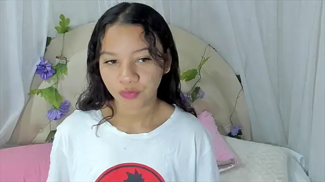 Snapshot of brithany_rousee chatting on 02/04/25, 07:11 brithany rousee online show from 02/04/25, 07:11