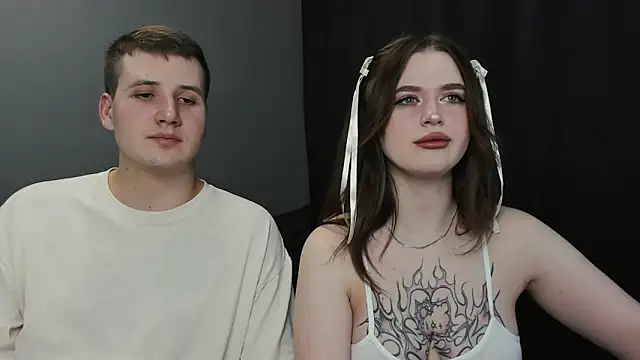 Snapshot of Pinku_kitsune chatting on 02/14/25, 10:47 Pinku kitsune online show from 02/14/25, 10:47