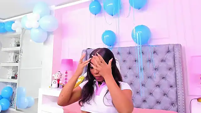 HaileeRoberts online show from 10/03/25, 12:46