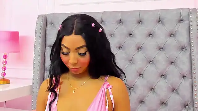 HaileeRoberts online show from 11/06/25, 12:28