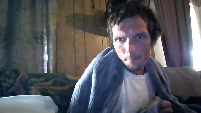 Snapshot of luke_thighwalker2469 chatting on 12/16/24, 03:32 luke thighwalker2469 online show from 12/16/24, 03:32