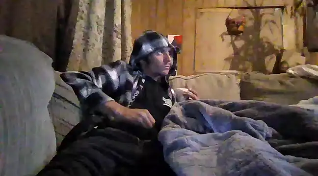 Snapshot of luke_thighwalker2469 chatting on 12/17/24, 09:39 luke thighwalker2469 online show from 12/17/24, 09:39