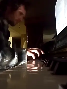 Snapshot of luke_thighwalker2469 chatting on 12/29/24, 05:31 luke thighwalker2469 online show from 12/29/24, 05:31