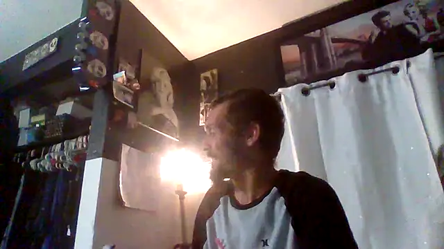 Snapshot of luke_thighwalker2469 chatting on 10/26/25, 02:50 luke thighwalker2469 online show from 10/26/25, 02:50