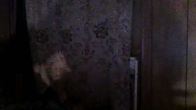 Snapshot of luke_thighwalker2469 chatting on 11/20/25, 12:05 luke thighwalker2469 online show from 11/20/25, 12:05