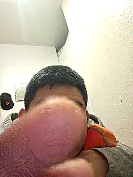 uziel2345 online show from 04/16/26, 03:24