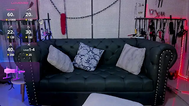 Snapshot of yey_bdsm chatting on 03/10/25, 09:29 yey bdsm online show from 03/10/25, 09:29