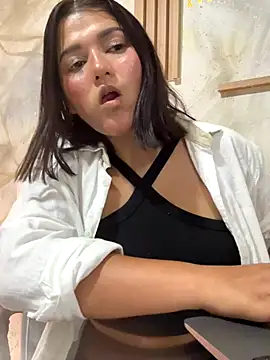 Snapshot of yey_bdsm chatting on 10/09/25, 06:17 yey bdsm online show from 10/09/25, 06:17