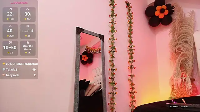 ChalotteGrey online show from 10/20/25, 02:34