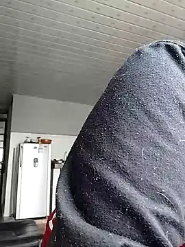 Snapshot of IamAlana_ chatting on 01/25/25, 07:18 IamAlana online show from 01/25/25, 07:18